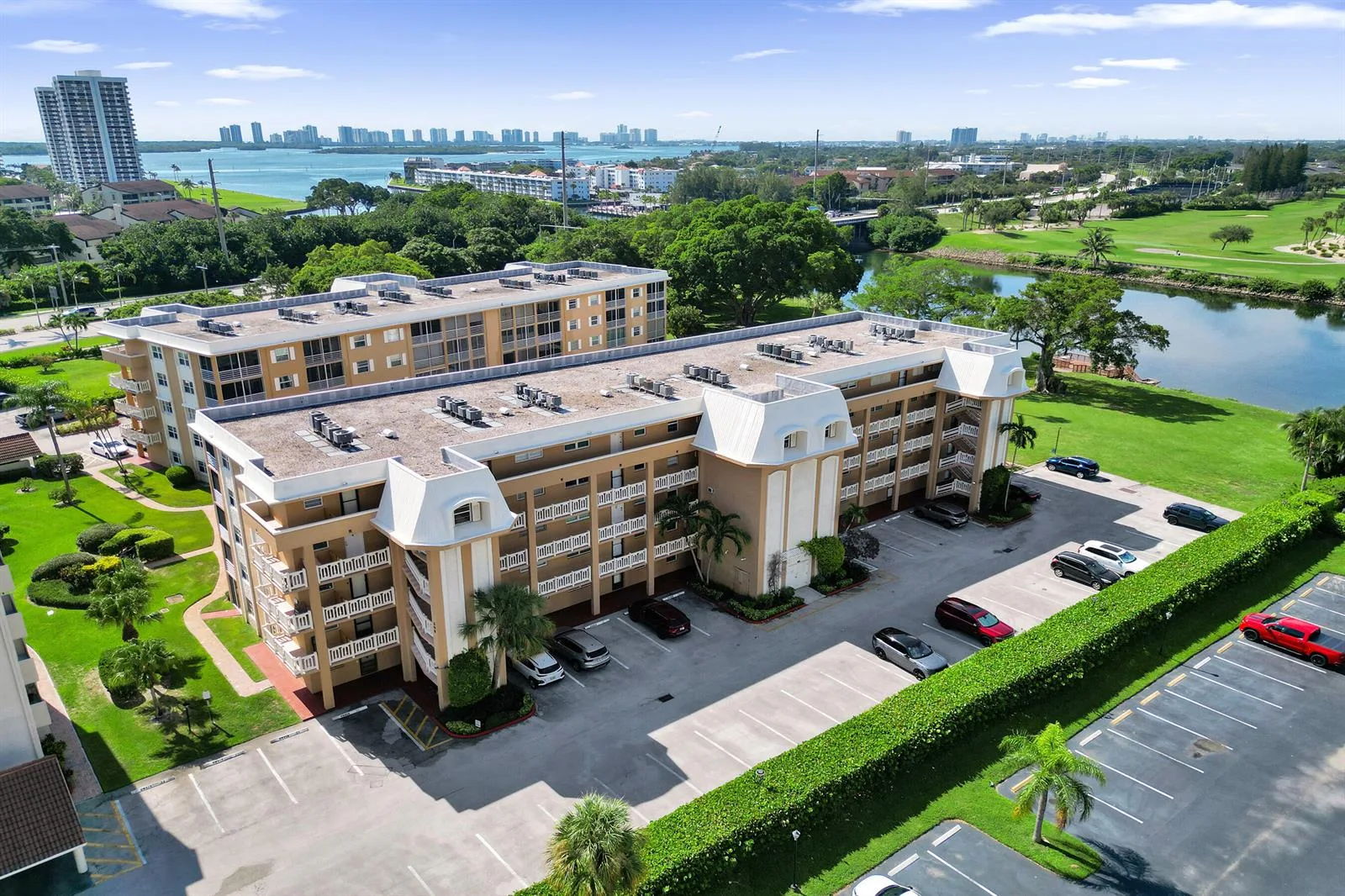 308 GOLFVIEW Road # 406, North Palm Beach, FL 33408