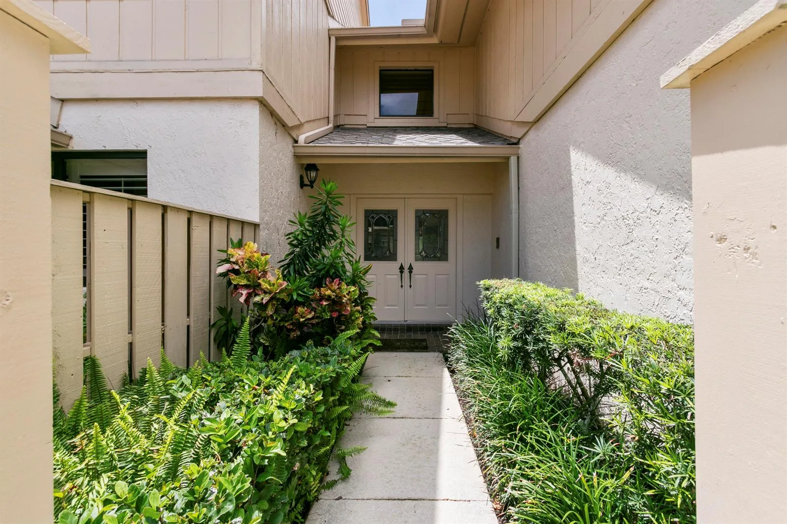17110 Waterbend Drive # 219, Jupiter, FL 33477 photo 2