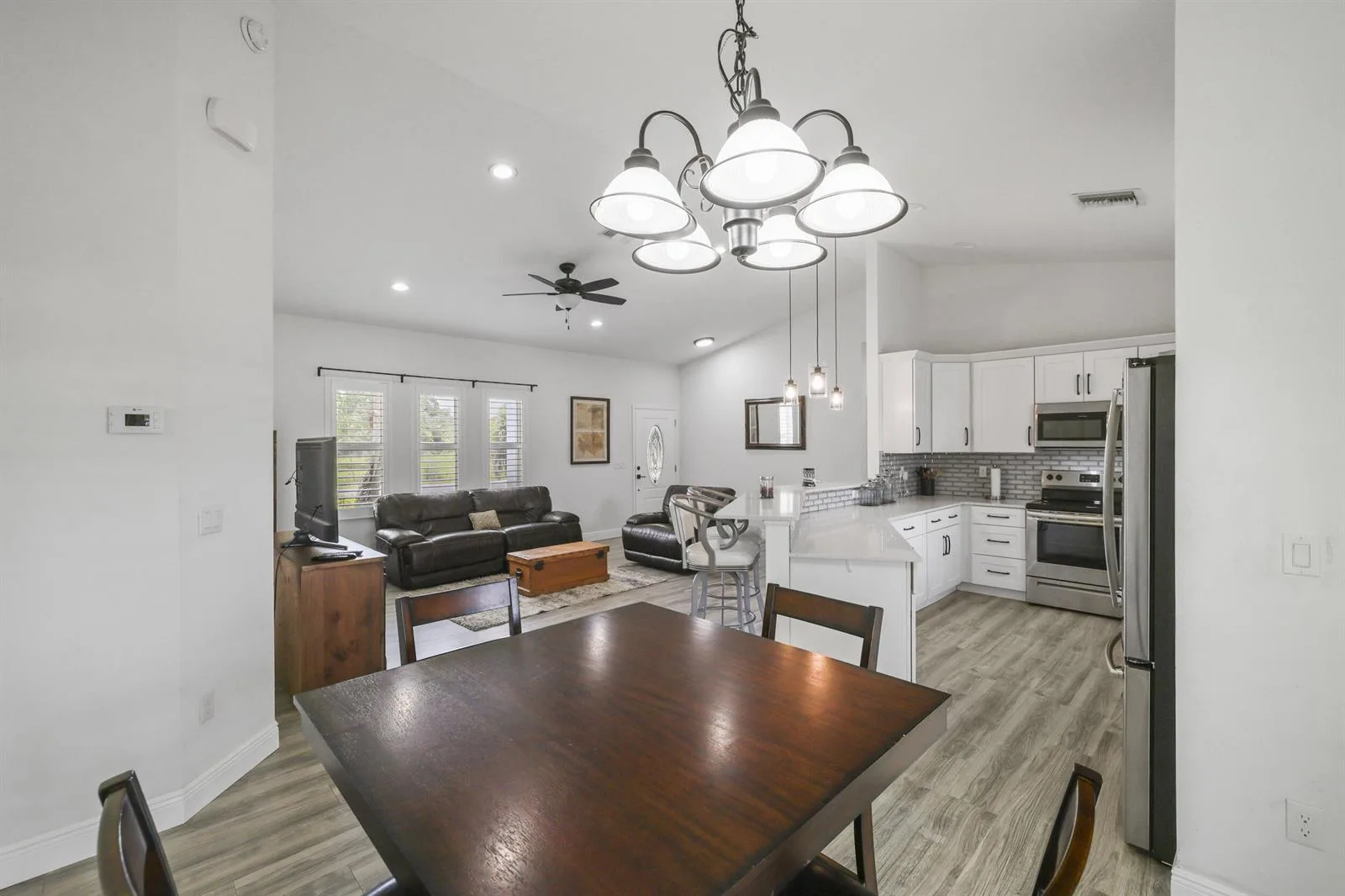 844 LAKE BETTY Drive, Lake Placid, FL 33852 photo 10
