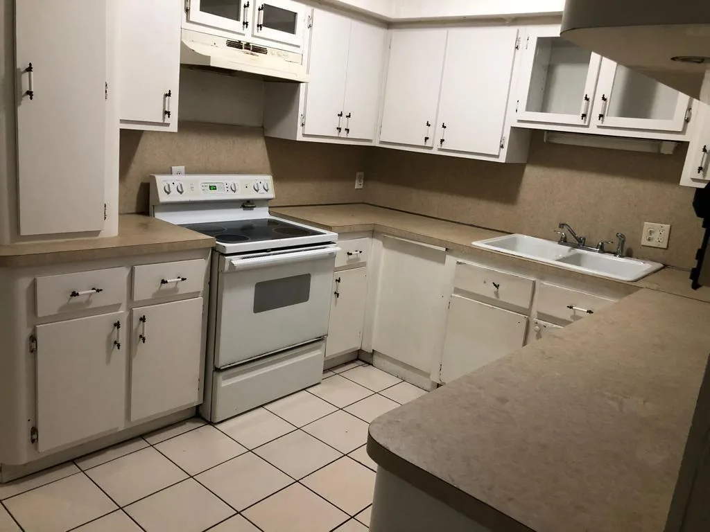 1302 NW 9TH Avenue, Fort Lauderdale, FL 33311