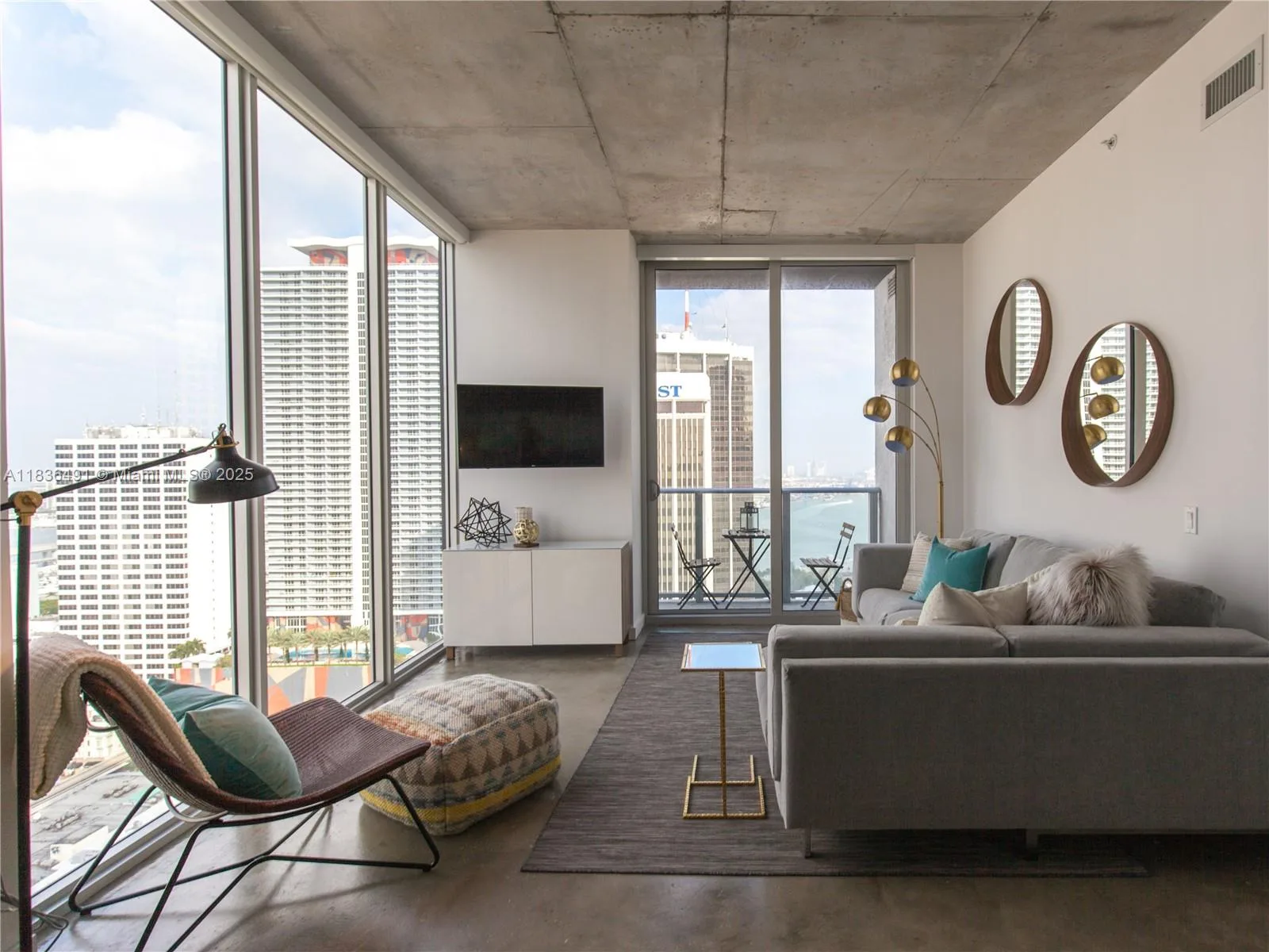 151 SE 1st St # 2802, Miami, FL 33131
