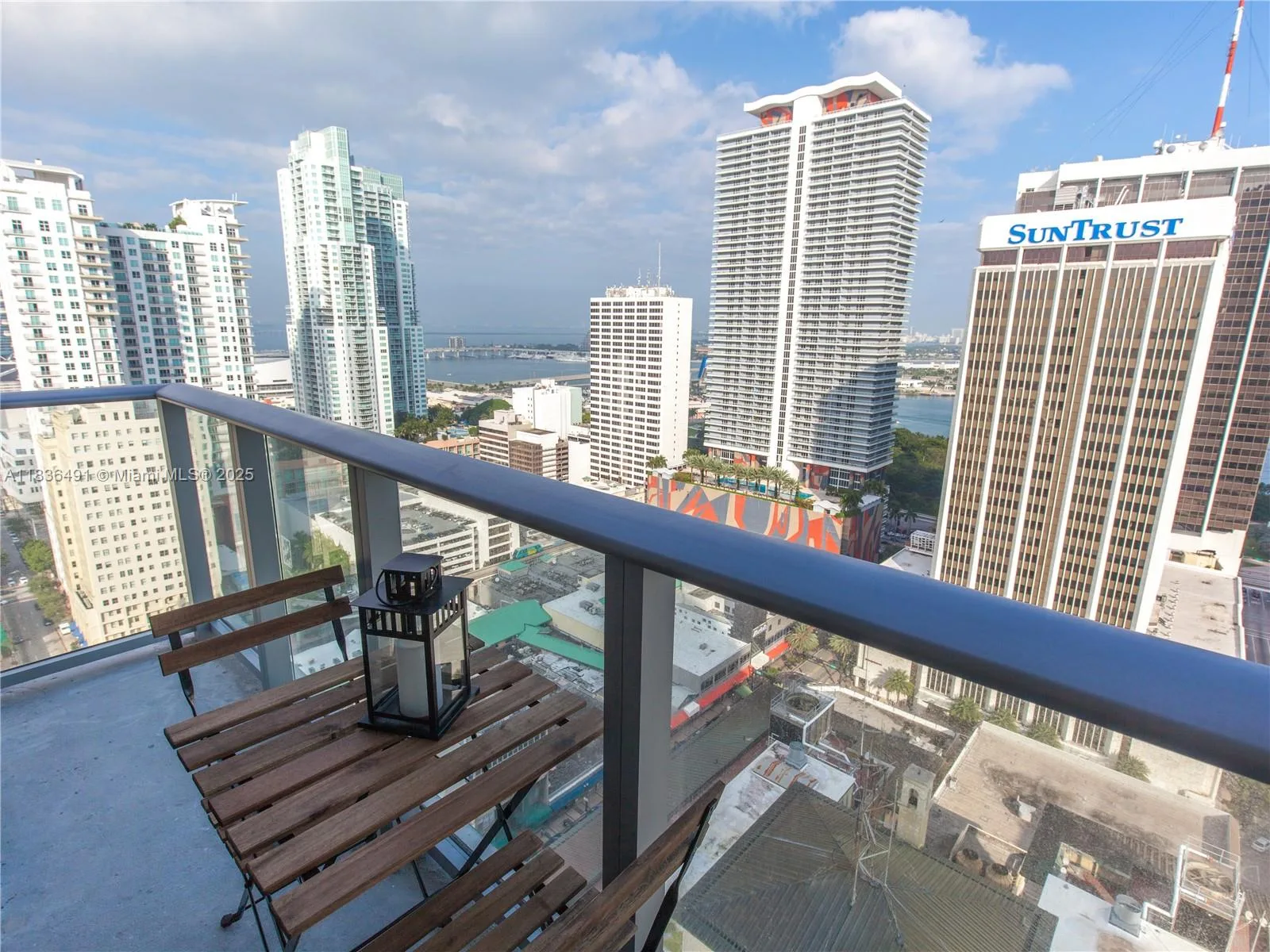 151 SE 1st St # 2802, Miami, FL 33131 photo 12