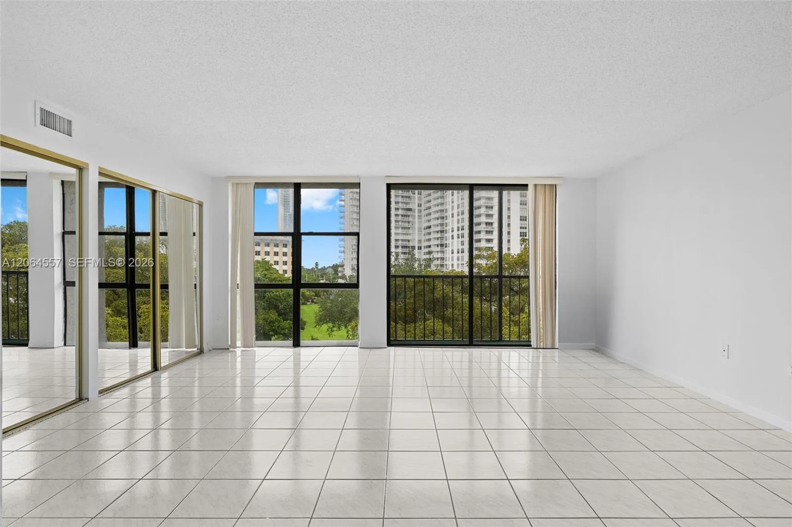 17500 N Bay Rd # S508, Sunny Isles Beach, FL 33160 photo 4