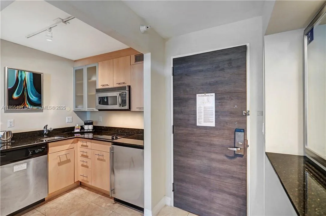 2670 E Sunrise Blvd # 521, Fort Lauderdale, FL 33304 photo 2