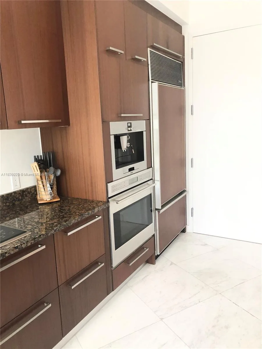 15811 Collins Ave # 805, Sunny Isles Beach, FL 33160 photo 9