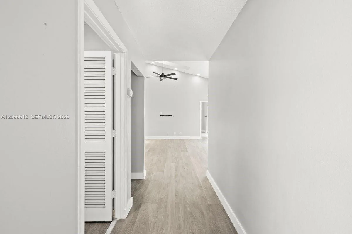 9370 BOCA GARDENS PKWY # D, Boca Raton, FL 33496 photo 2