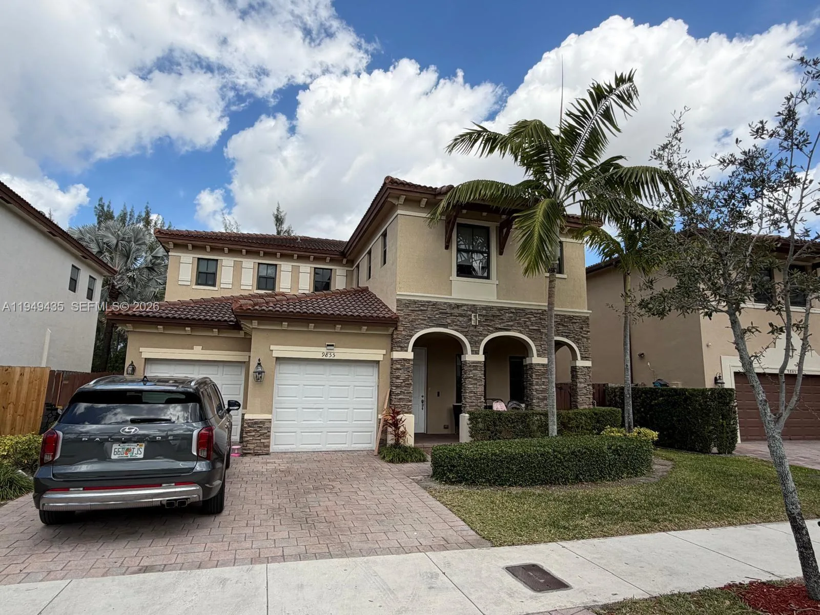 9855 NW 89th Ter, Doral, FL 33178
