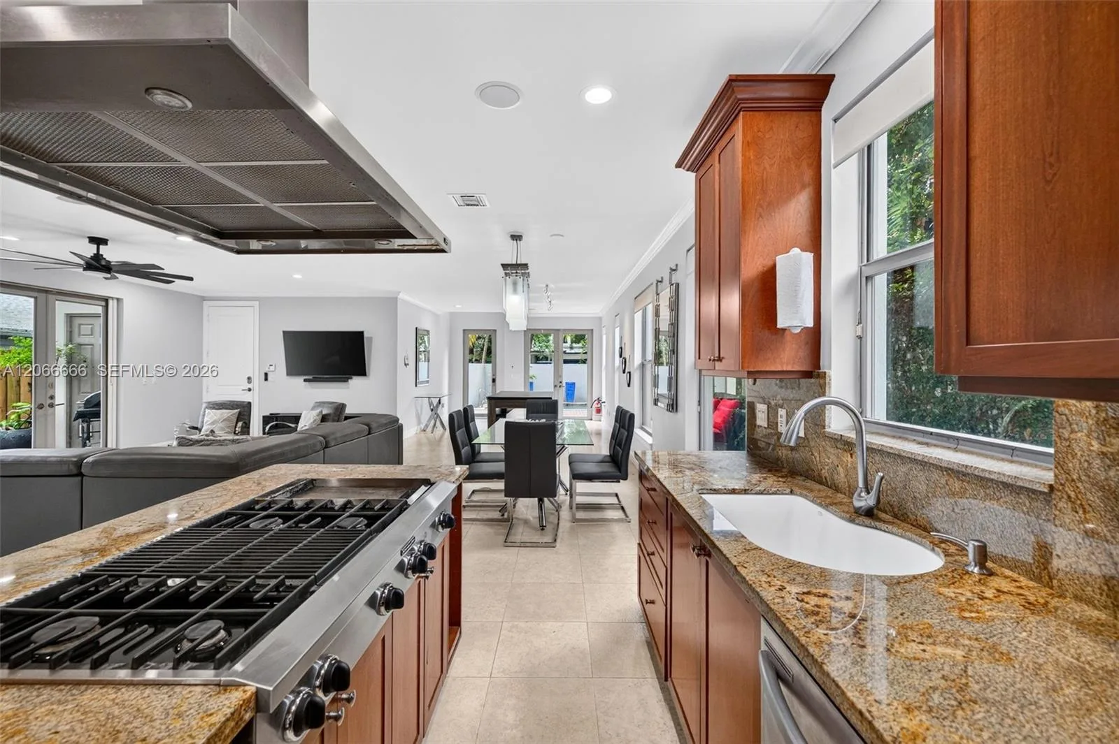 125 NE 16th Ter, Fort Lauderdale, FL 33301 photo 10