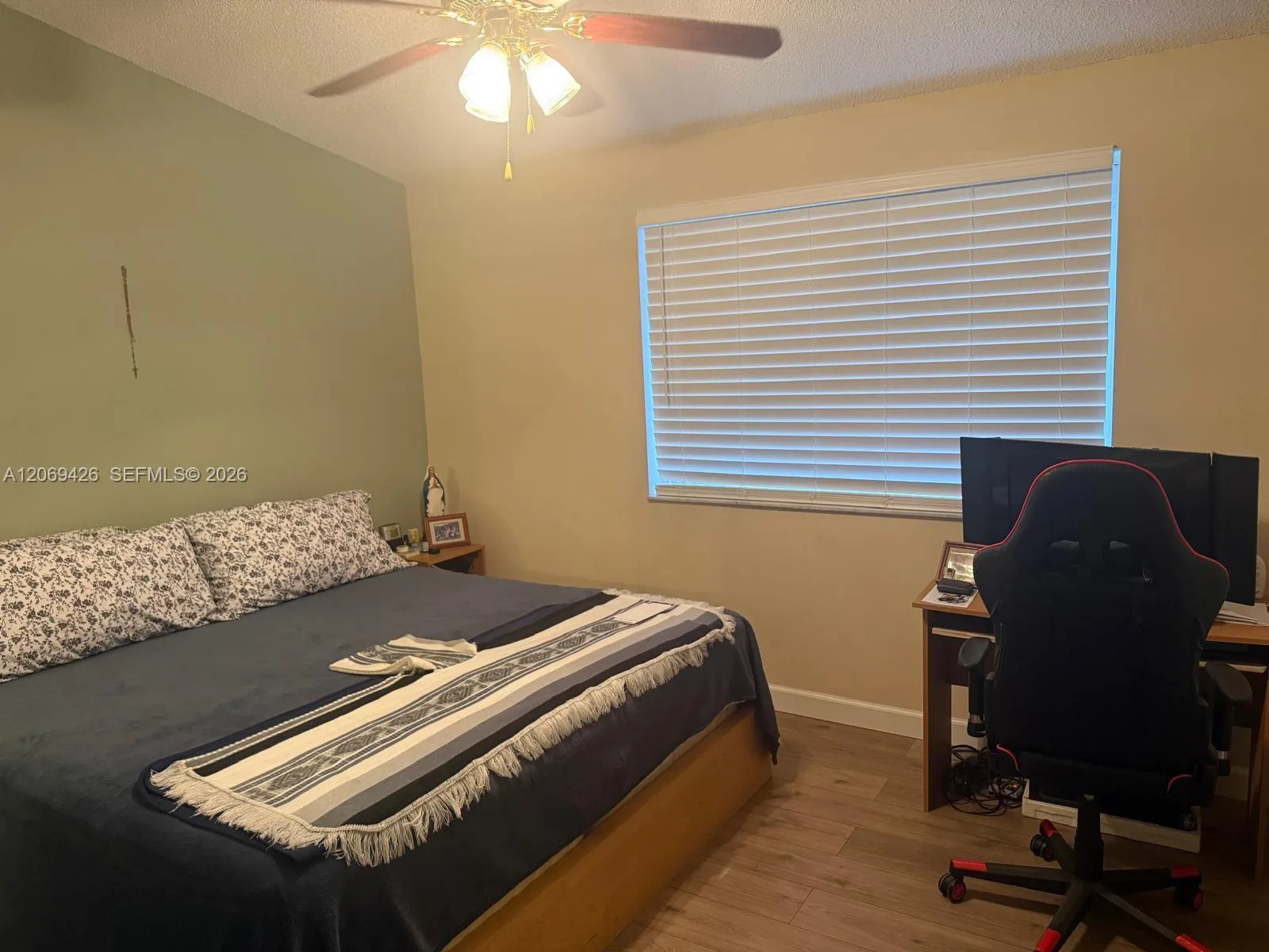 820 NE 212th Ter # 4, Miami, FL 33179 photo 2