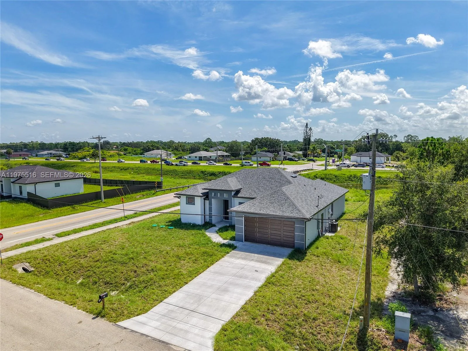 920 Rita N, Lehigh Acres, FL 33971 photo 3