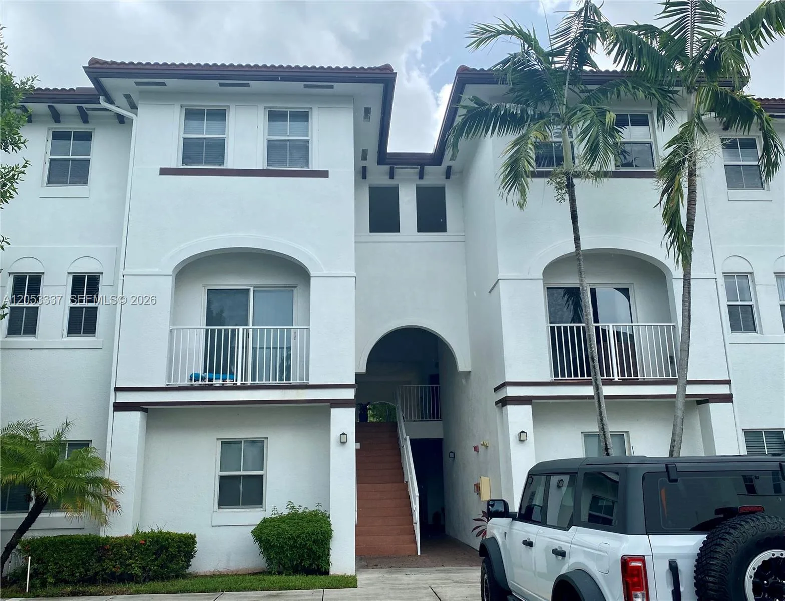 8960 NW 97th Ave # 220, Doral, FL 33178