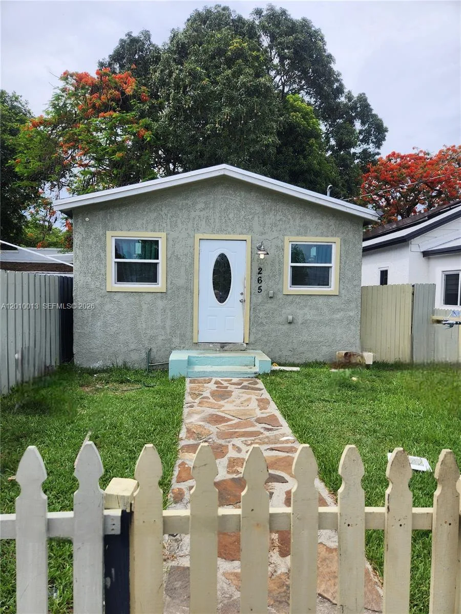265 NW 80th St, Miami, FL 33150