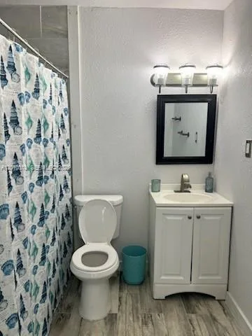 265 NW 80th St, Miami, FL 33150 photo 4