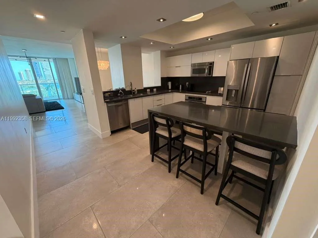 3330 NE 190th St # 710, Aventura, FL 33180 photo 3