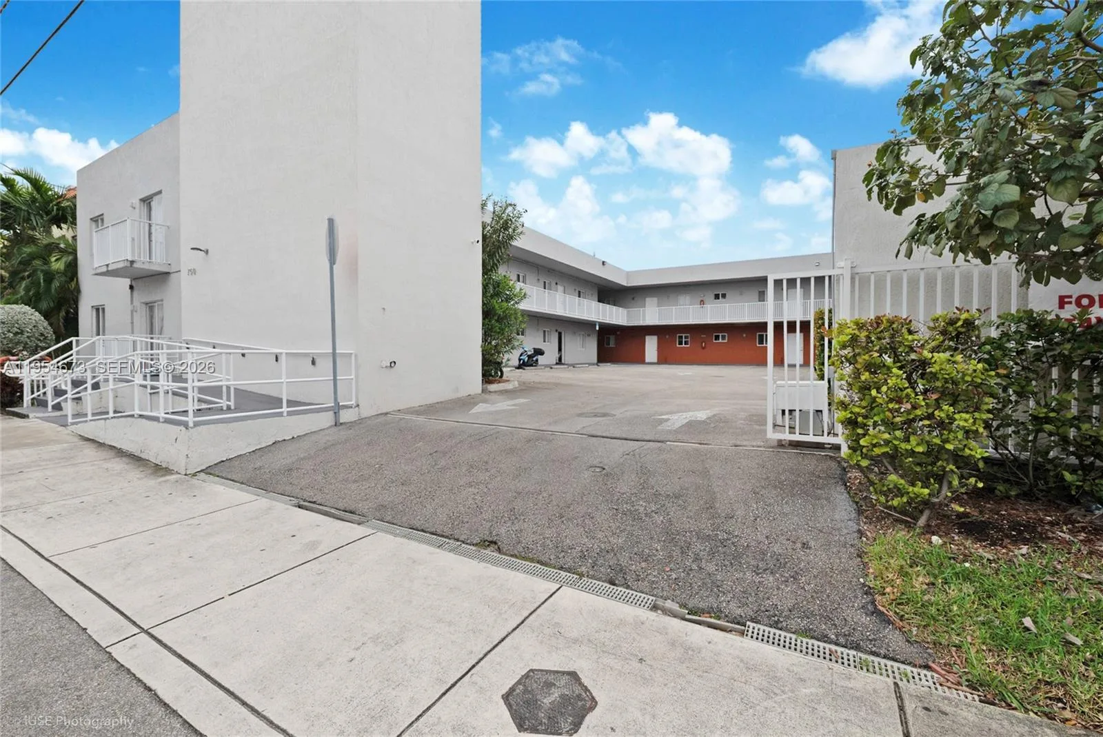 750 SW 2nd St, Miami, FL 33130 photo 9