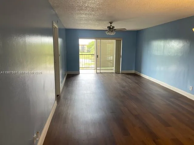 6020 NW 44th St # 406, Lauderhill, FL 33319