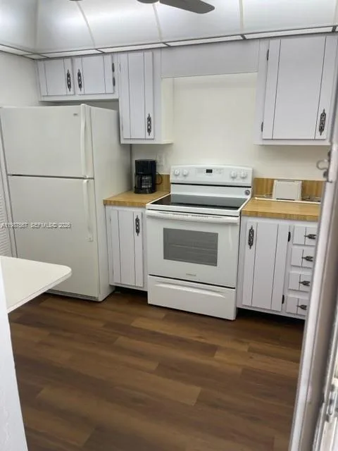 6020 NW 44th St # 406, Lauderhill, FL 33319 photo 8