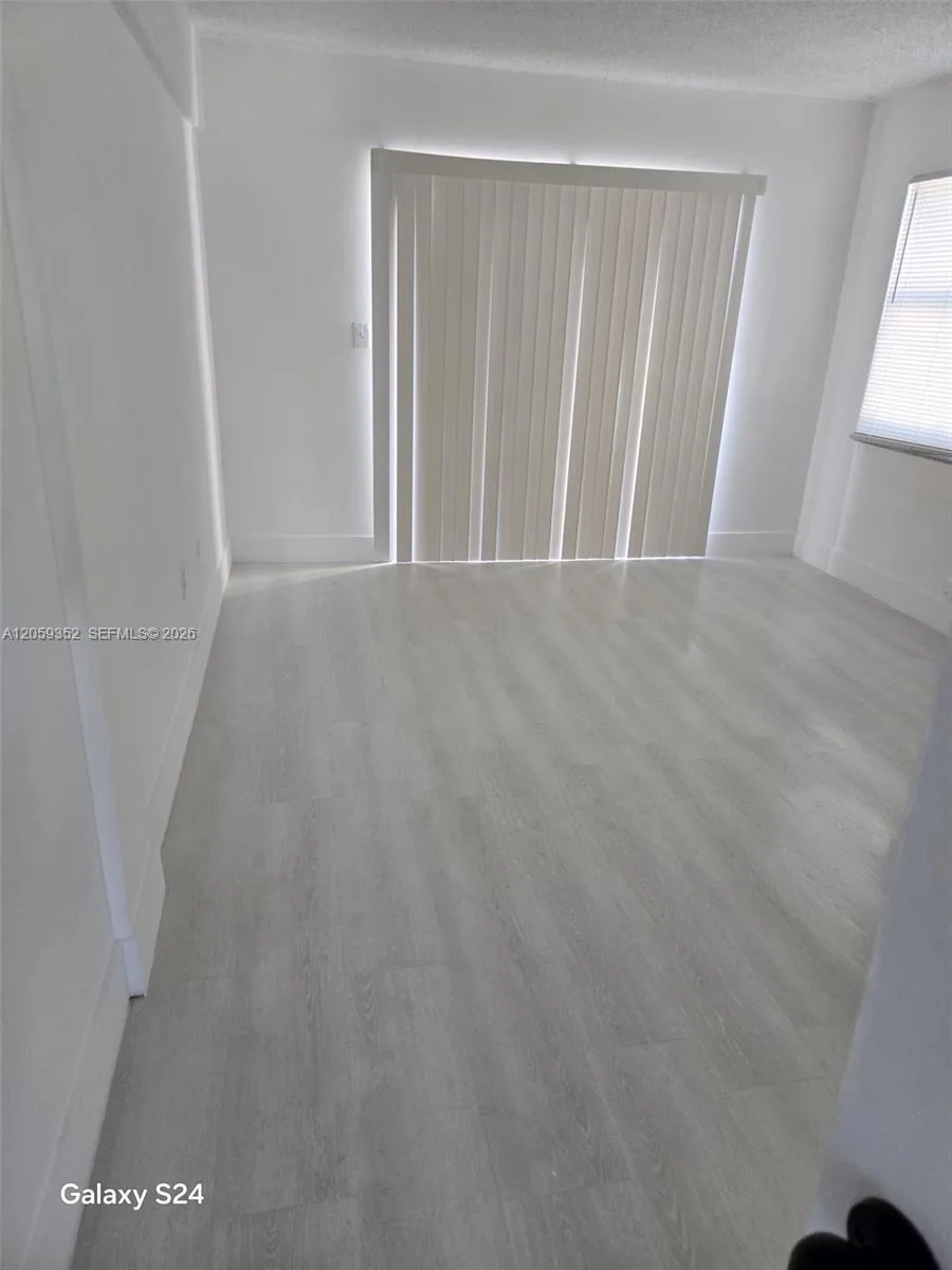 1000 W 28 St # 17, Hialeah, FL 33010 photo 4