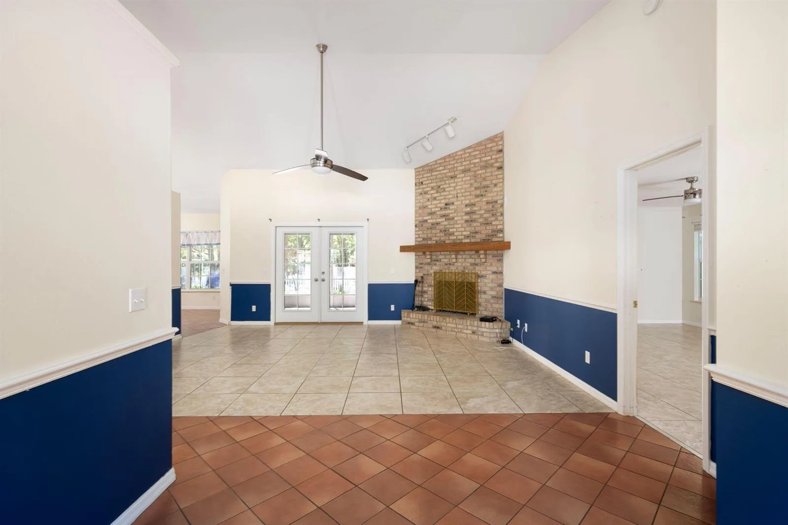 6365 45th Street, Vero Beach, FL 32967 photo 5