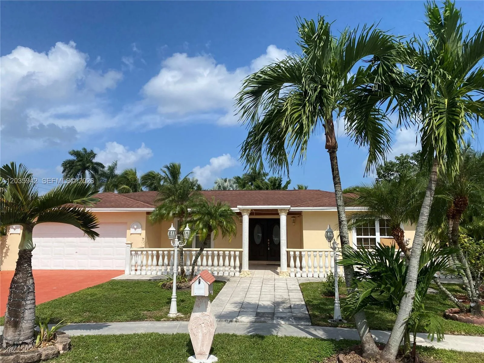 490 Bonaventure Blvd, Weston, FL 33326