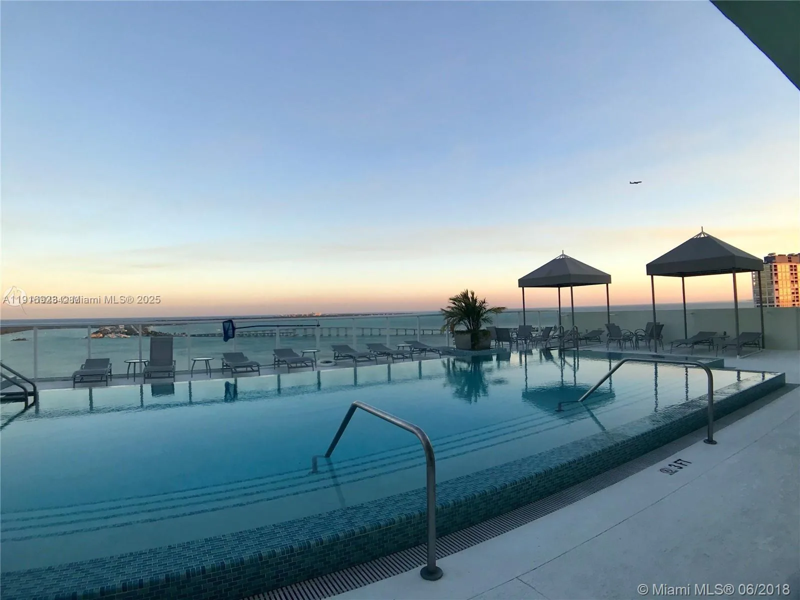 218 SE 14th St # 1006, Miami, FL 33131