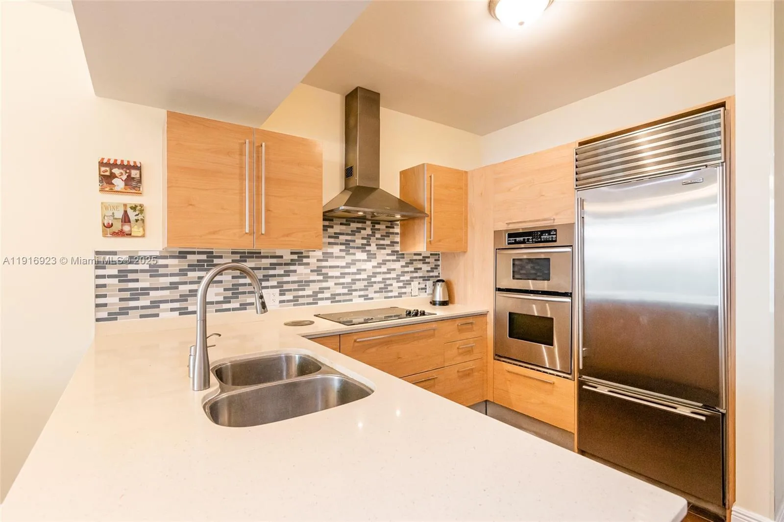 218 SE 14th St # 1006, Miami, FL 33131 photo 10