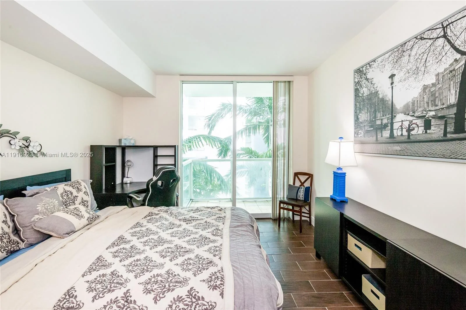 218 SE 14th St # 1006, Miami, FL 33131 photo 11