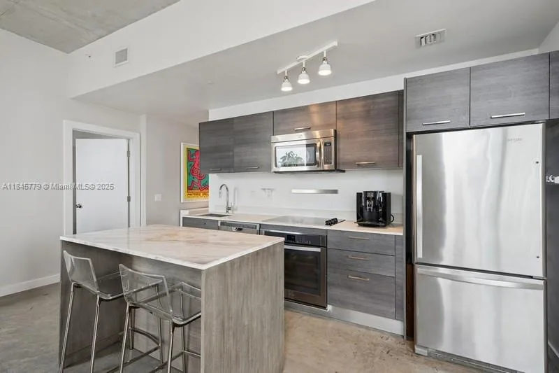 151 SE 1st St # 2601, Miami, FL 33131 photo 7