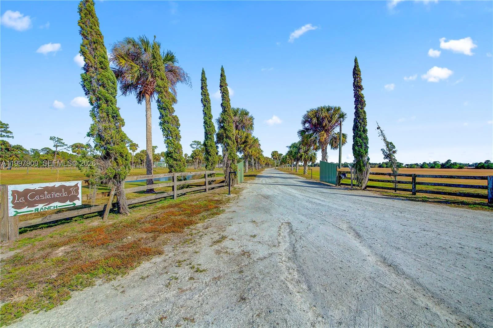 30003 SW Martin Hwy, Okeechobee, FL 34974 photo 2