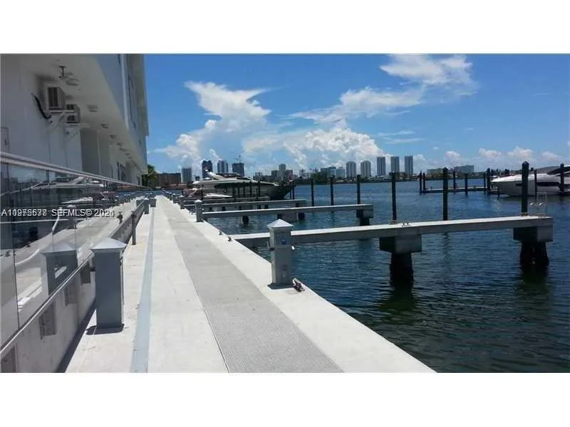 17301 BISCAYNE BLVD#48, North Miami Beach, FL 33160 photo 4