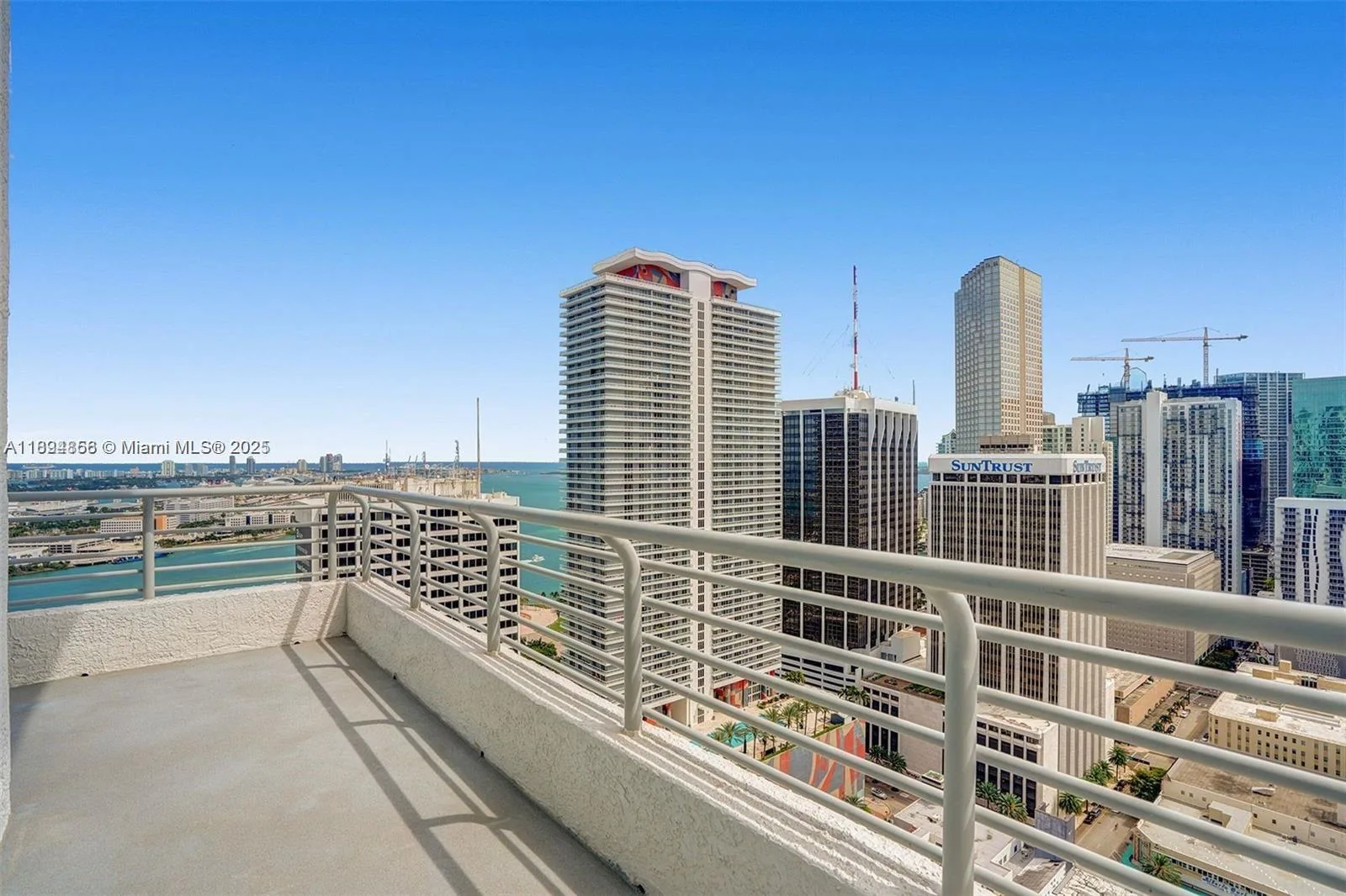 133 NE 2nd Ave # LPH3502, Miami, FL 33132