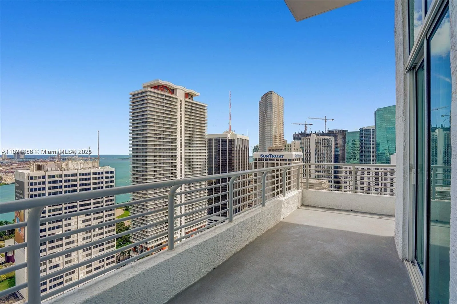 133 NE 2nd Ave # LPH3502, Miami, FL 33132 photo 2
