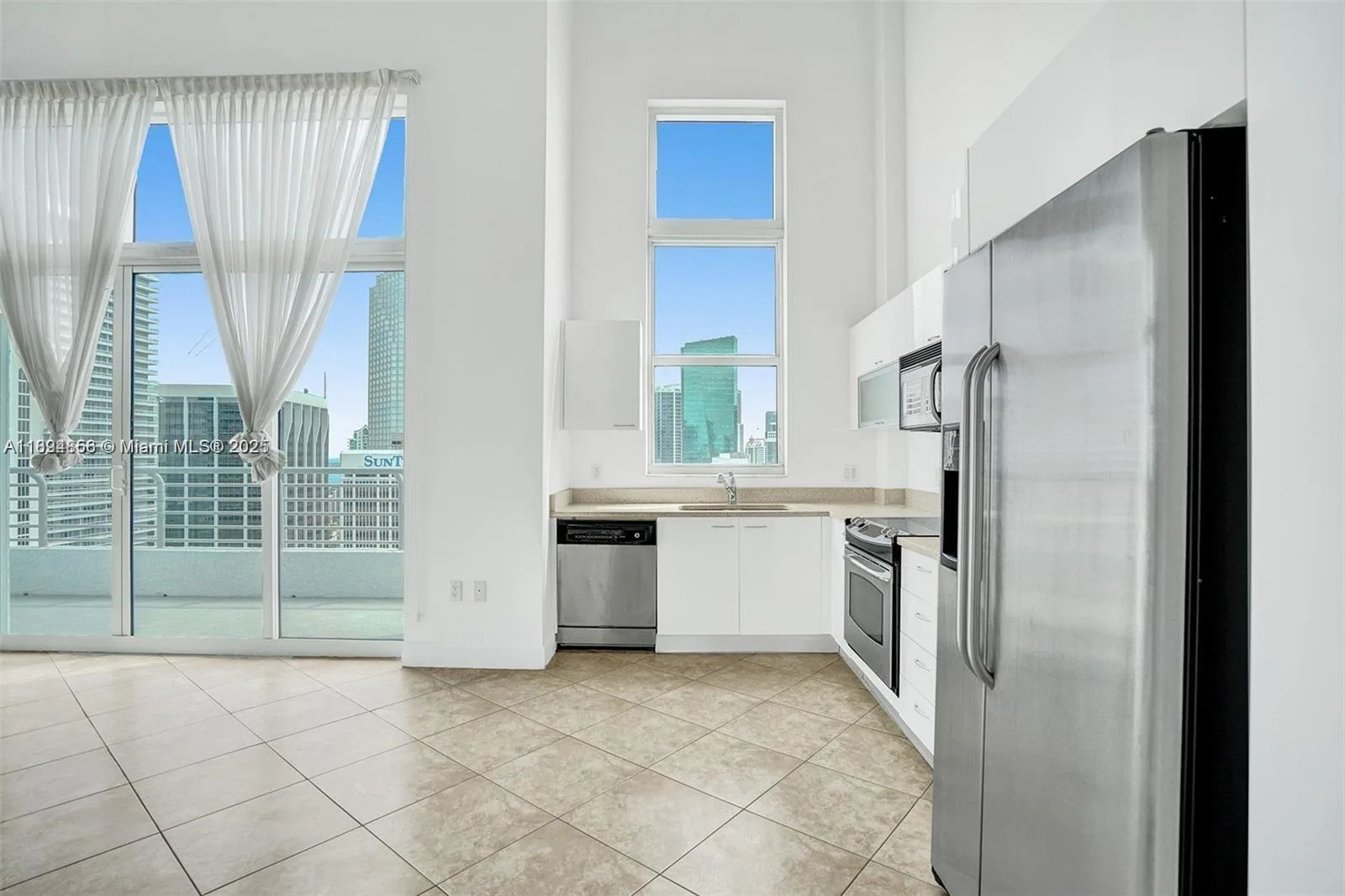 133 NE 2nd Ave # LPH3502, Miami, FL 33132 photo 9
