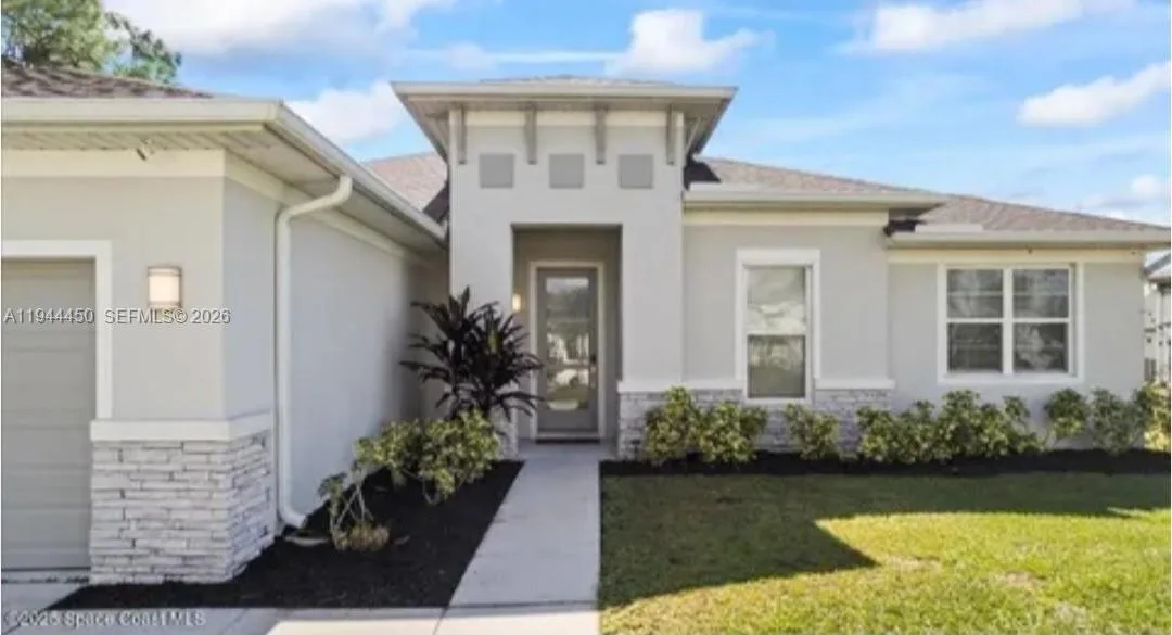 1810 NW Calmar # 1810, Palm Bay, FL 33907