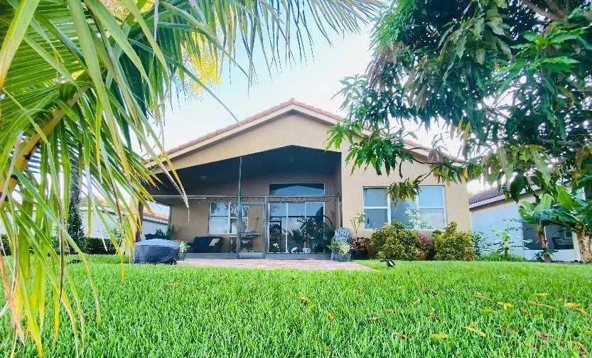 2165 SW Newport Isles Boulevard, Port St. Lucie, FL 34953 photo 4