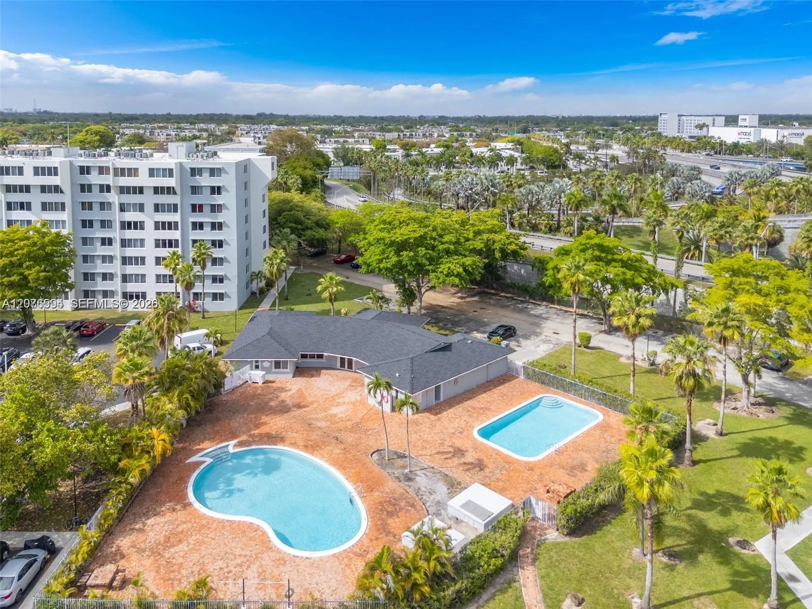 9143 SW 77th Ave # B710, Miami, FL 33156