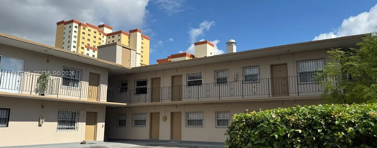 100 NE 78th St # 9, Miami, FL 33138