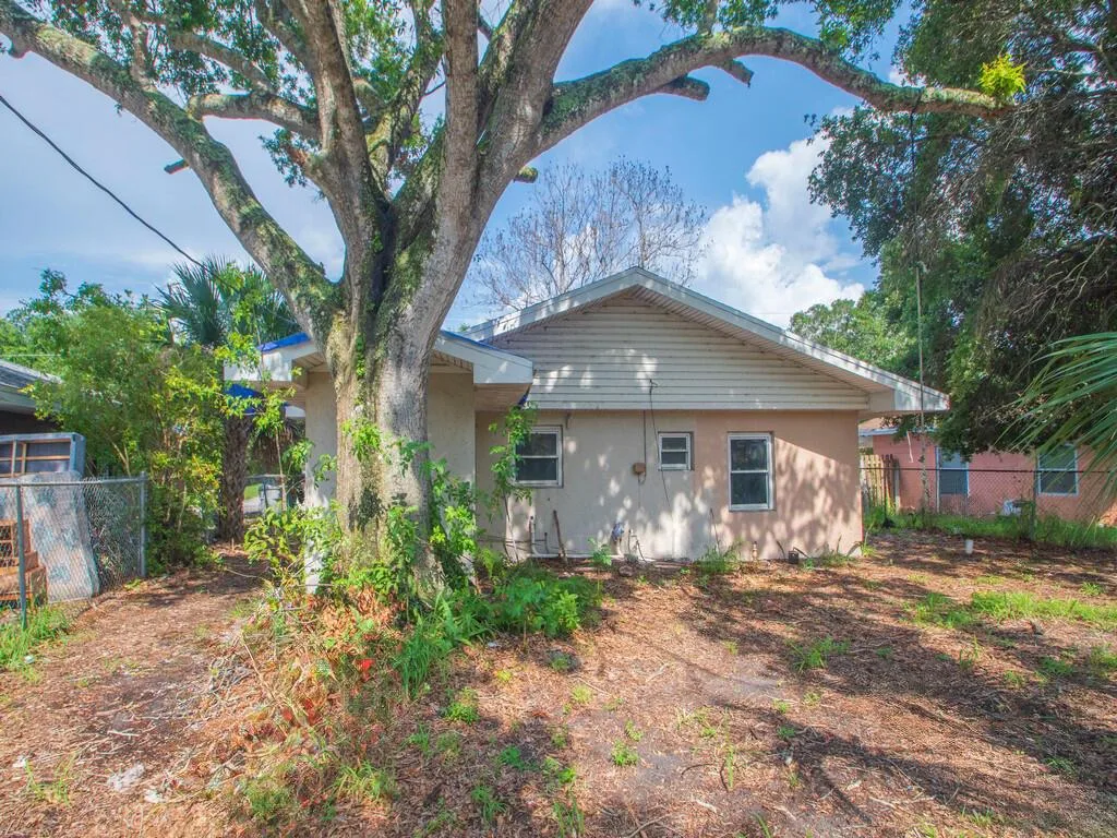 4721 28th Court, Vero Beach, FL 32967