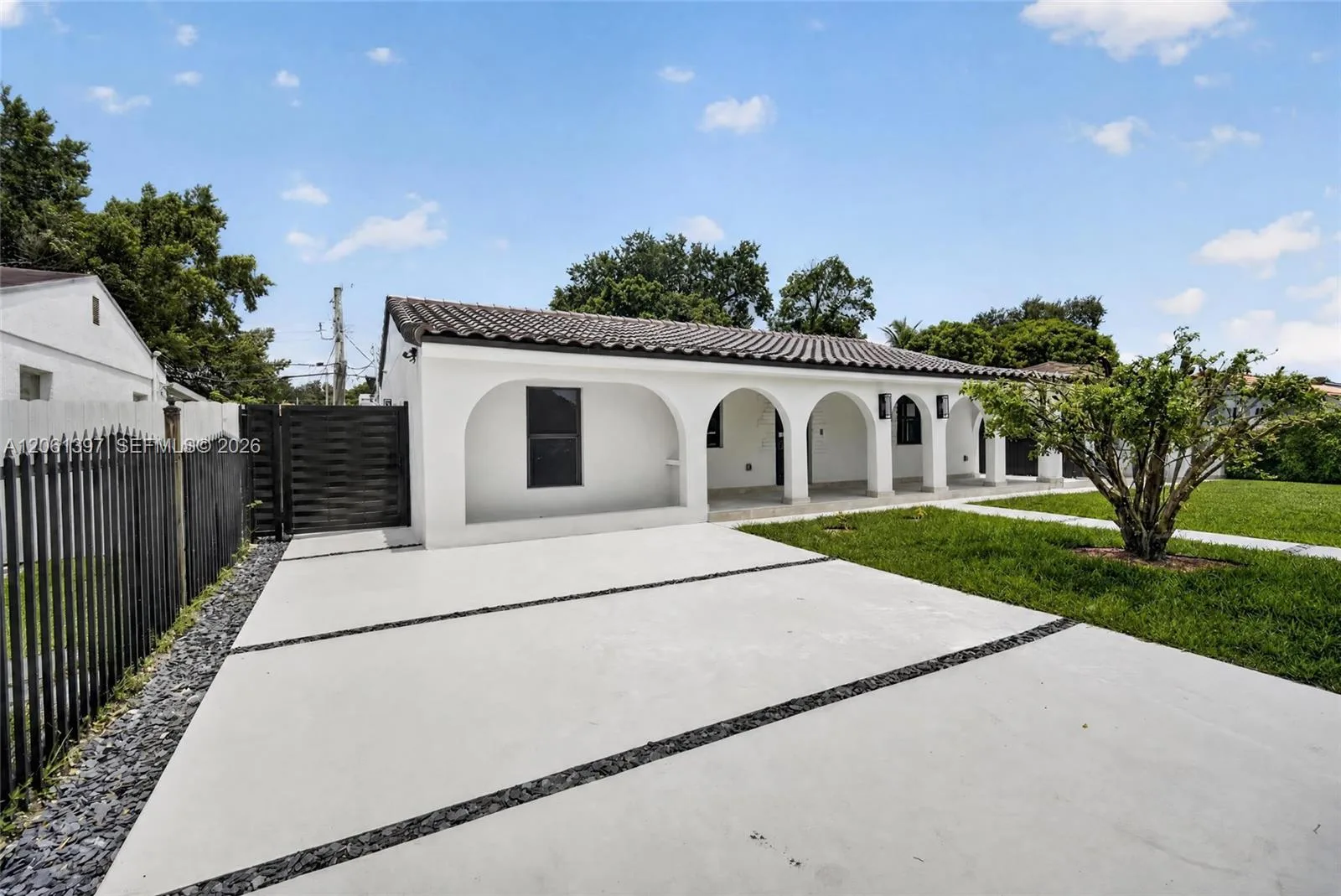 1011 NW 30th Ct # 1, Miami, FL 33125 — zdjęcie 5