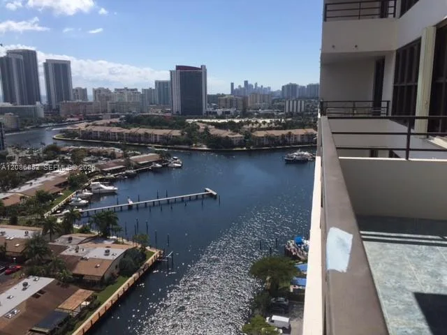 2500 Parkview Dr # 2004, Hallandale Beach, FL 33009