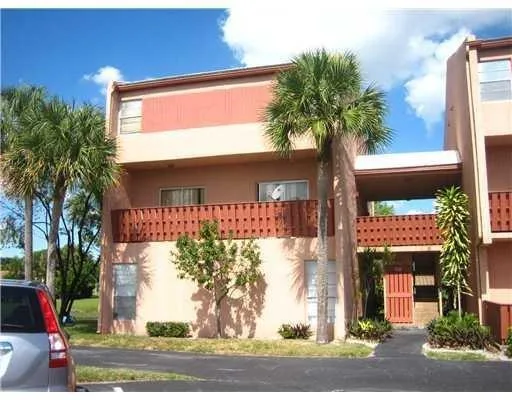 8921 NW 28th Drive # F, Coral Springs, FL 33065