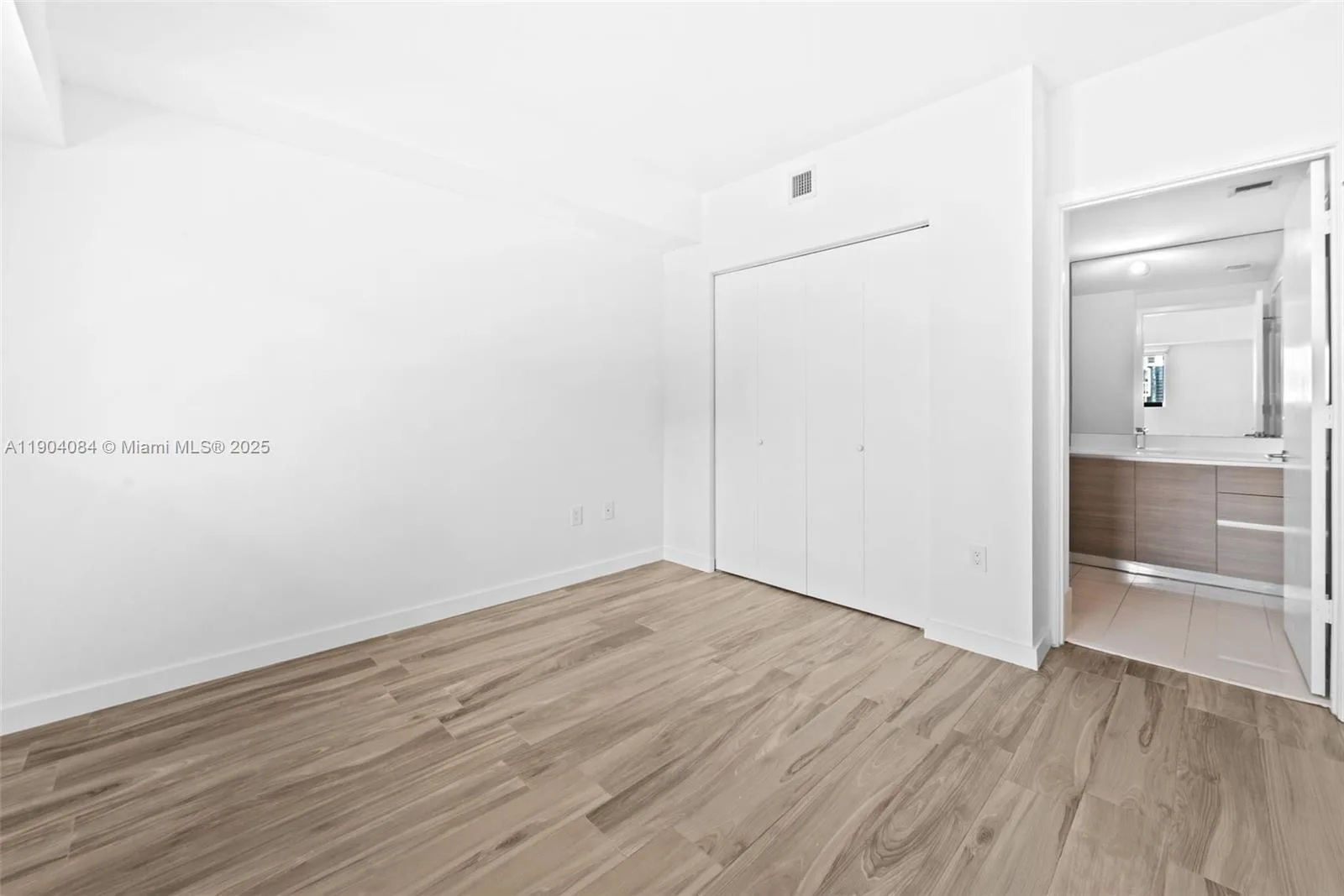 460 NE 28th St # 505, Miami, FL 33137 photo 11