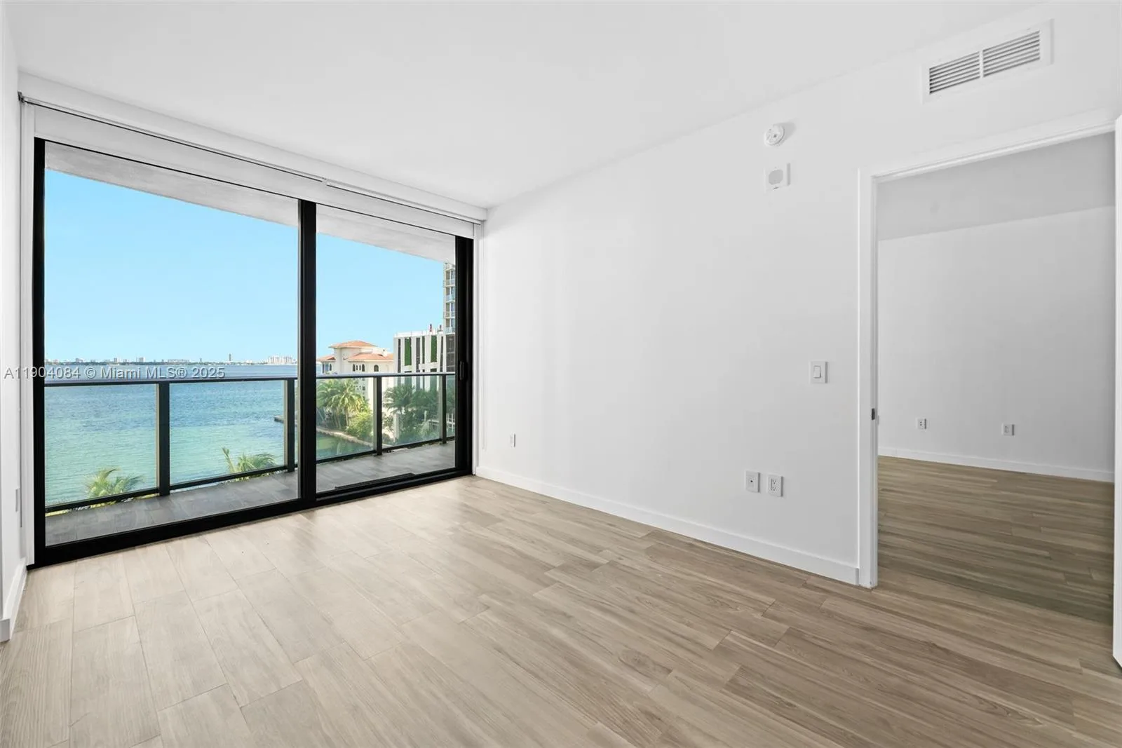 460 NE 28th St # 505, Miami, FL 33137 photo 5