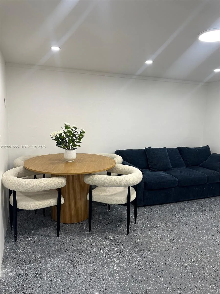 1725 NW 9th Ave # Studio, Fort Lauderdale, FL 33311 photo 11