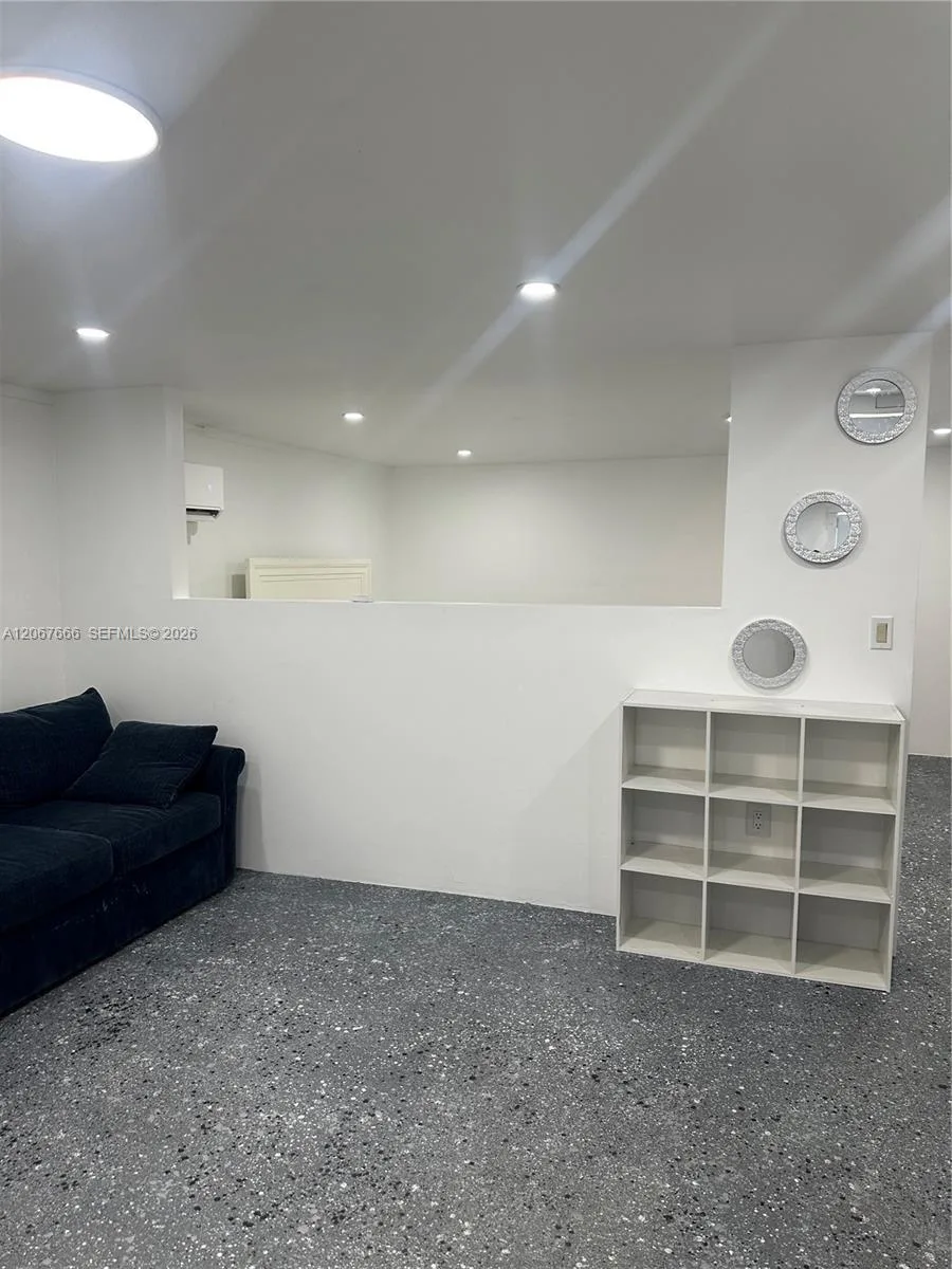 1725 NW 9th Ave # Studio, Fort Lauderdale, FL 33311 photo 12