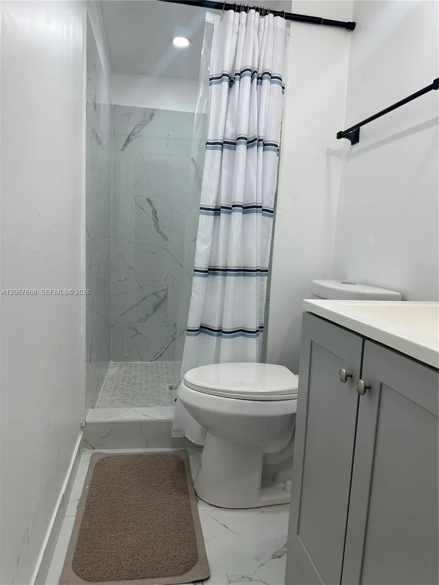 1725 NW 9th Ave # Studio, Fort Lauderdale, FL 33311 photo 7