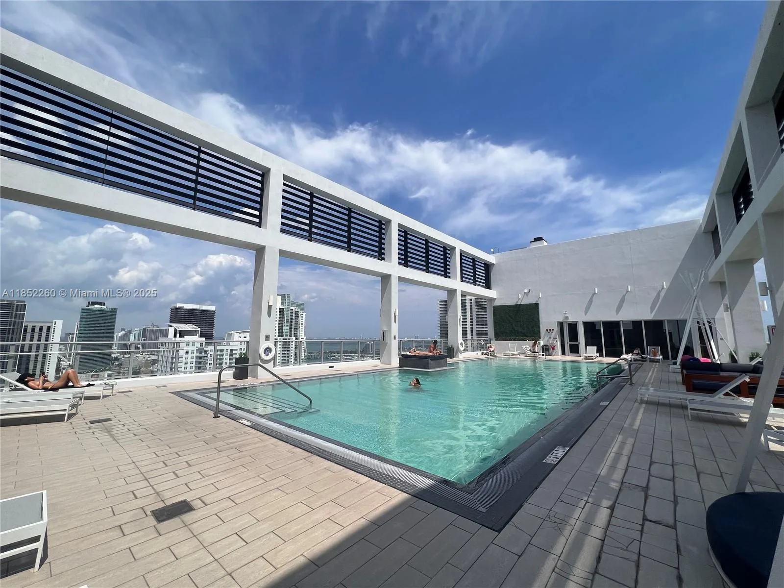 151 SE 1st St # 2907, Miami, FL 33131 photo 10