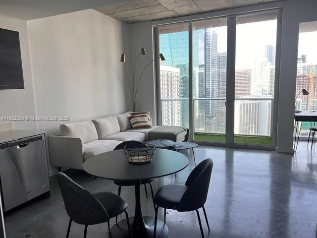 151 SE 1st St # 2907, Miami, FL 33131 photo 6