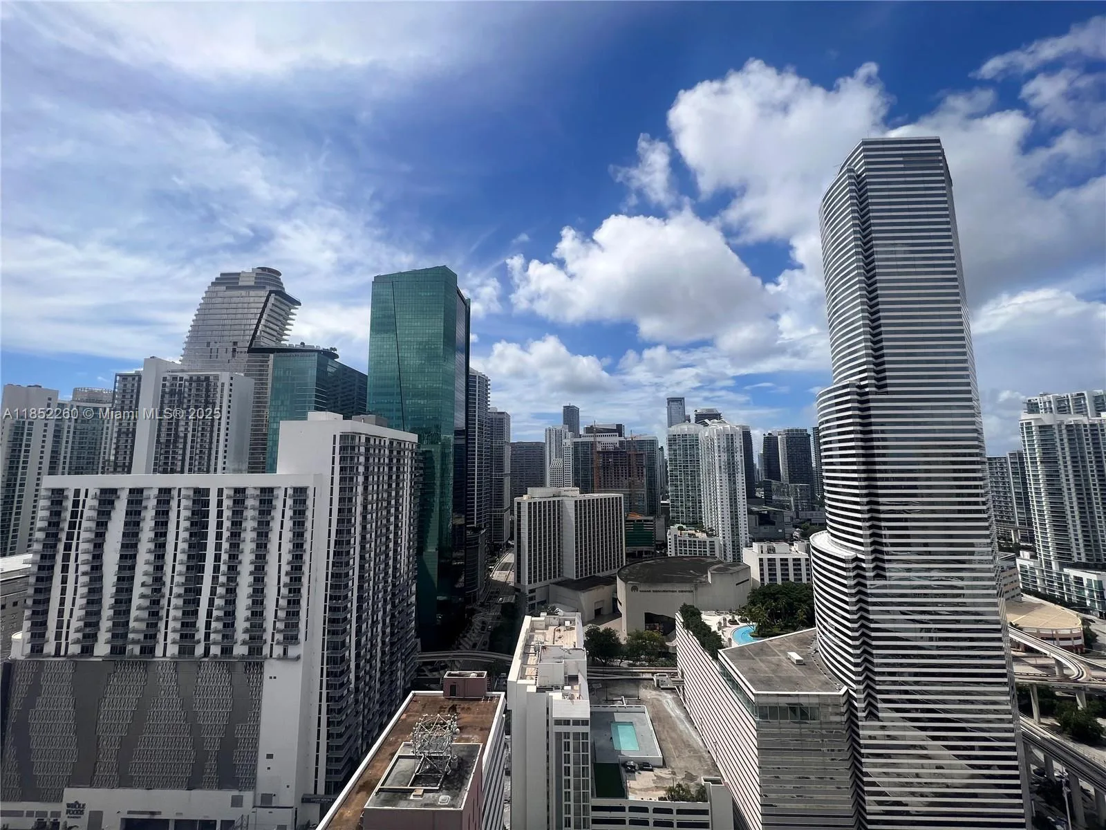 151 SE 1st St # 2907, Miami, FL 33131 photo 8