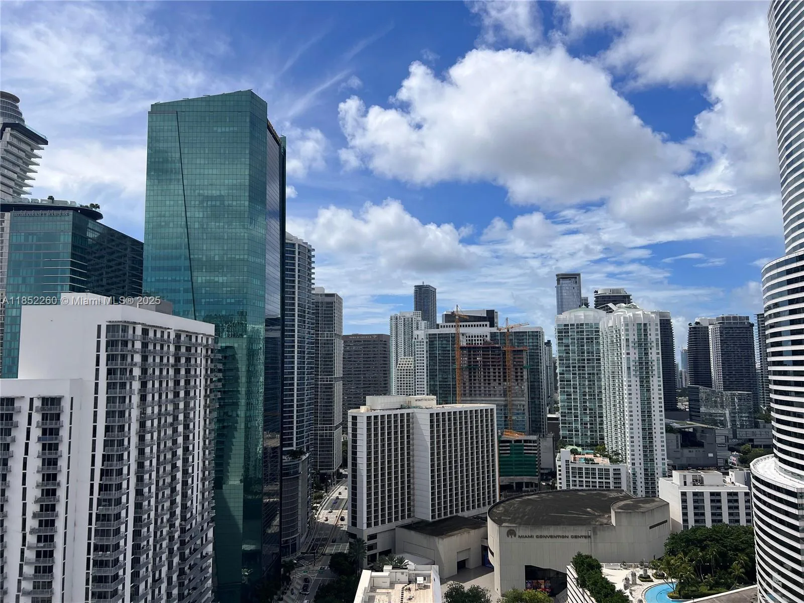 151 SE 1st St # 2907, Miami, FL 33131 photo 9